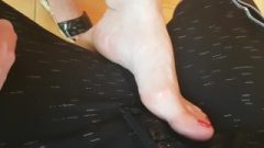 Granny Yummy Footjob !